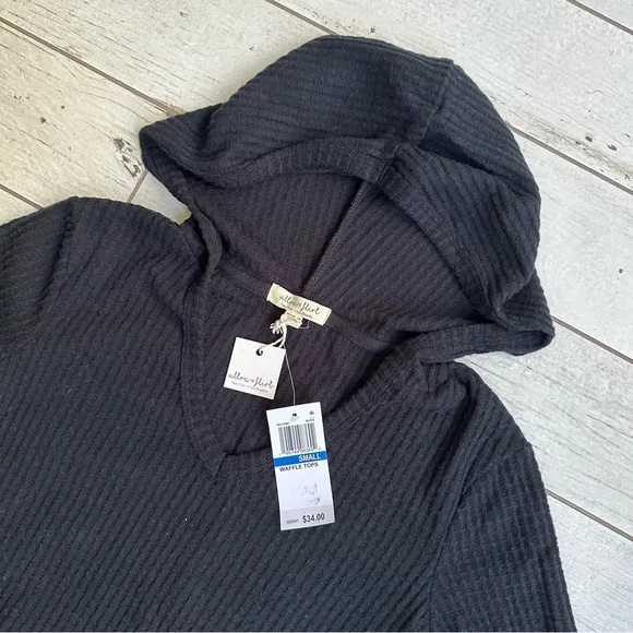 NWT Ultra Flirt Hoodie Size Small - Picture 3 of 9